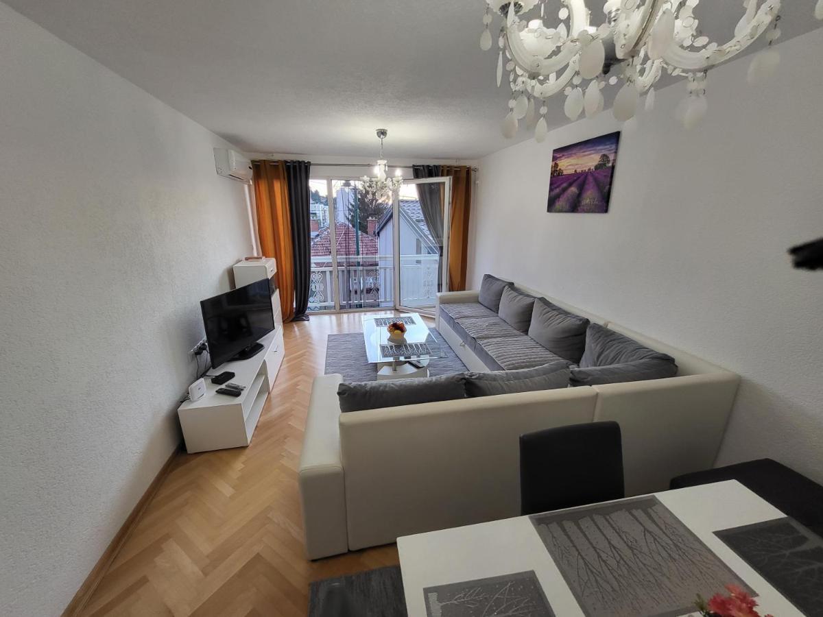 Deluxe Katana Dream House Old Town, With Parking Garage Apartman Szarajevó Kültér fotó